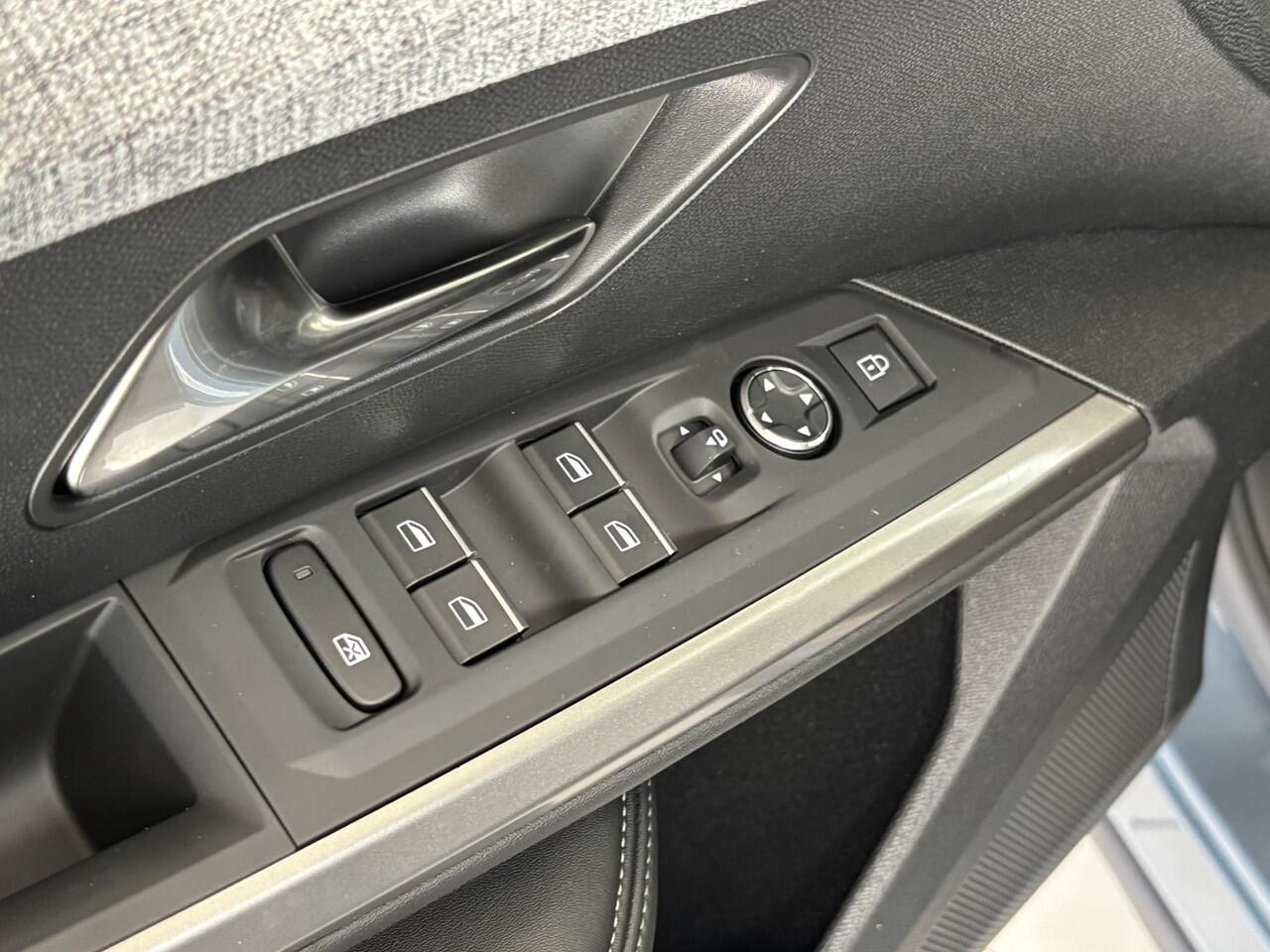 Peugeot 5008 e-5008 GT Avantage 73 kWh Mistral Executive Interior (AGR) | 360 camera | Massagestoelen | Stoel en stuurverwarming |