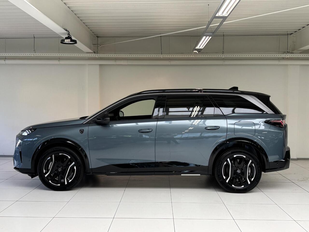 Peugeot 5008 e-5008 GT Avantage 73 kWh Mistral Executive Interior (AGR) | 360 camera | Massagestoelen | Stoel en stuurverwarming |