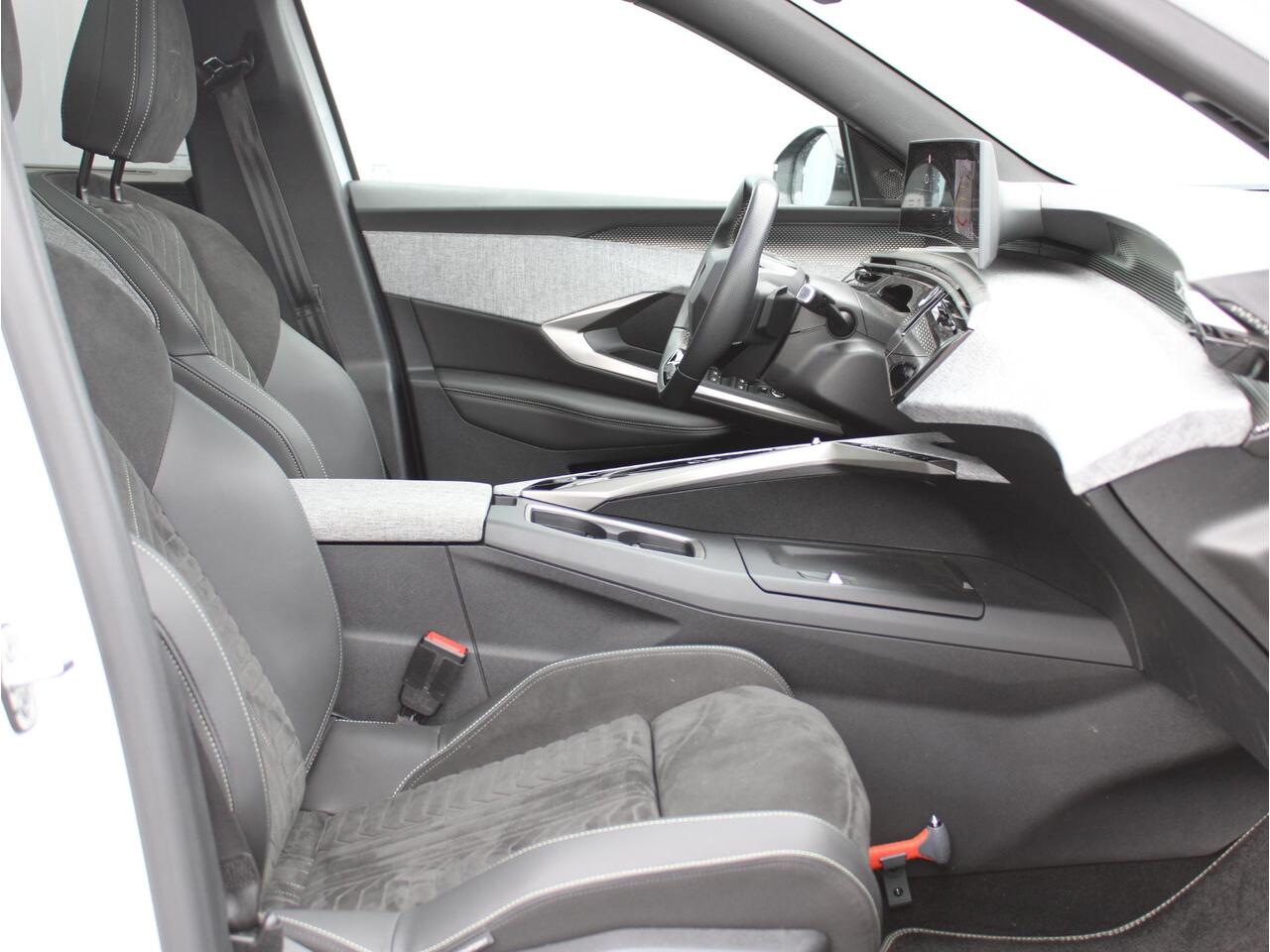 Peugeot 5008 HYBRID 145 AUTOMAAT GT FULL OPTIONS