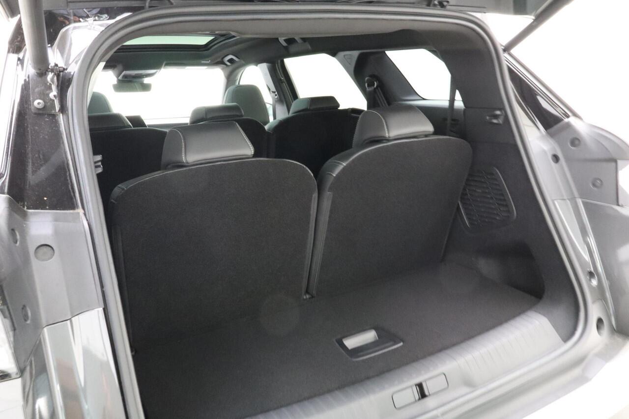 Peugeot 5008 1.2 Hybrid GT 145 PK | 6-Traps Automaat | Panoramisch schuifdak Pack | Mistral Executive Interior (GT) | 360 vision & Drive Assist Plus Pack (GT) | VOL Opties | Nieuw uit voorraad leverbaar