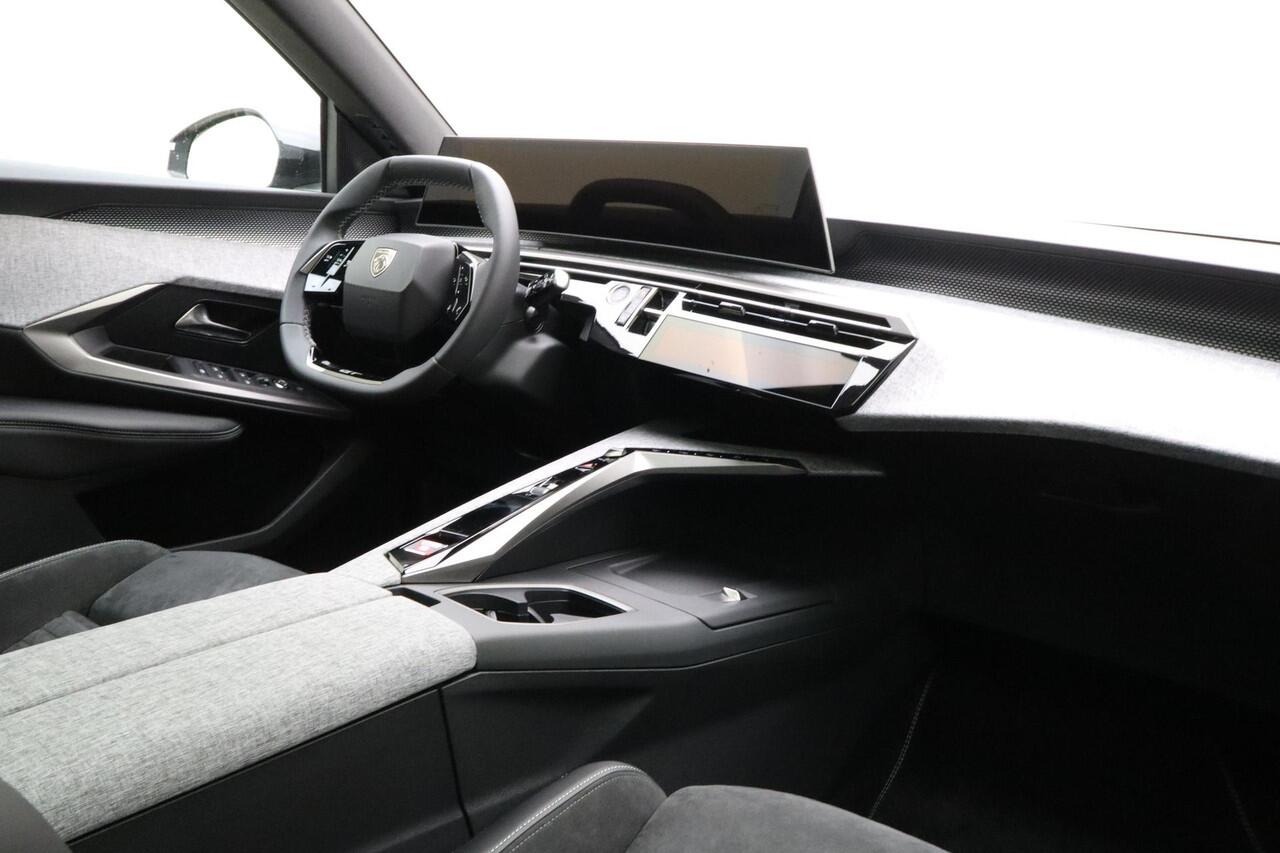 Peugeot 5008 1.2 Hybrid GT 145 PK | 6-Traps Automaat | Panoramisch schuifdak Pack | Mistral Executive Interior (GT) | 360 vision & Drive Assist Plus Pack (GT) | VOL Opties | Nieuw uit voorraad leverbaar