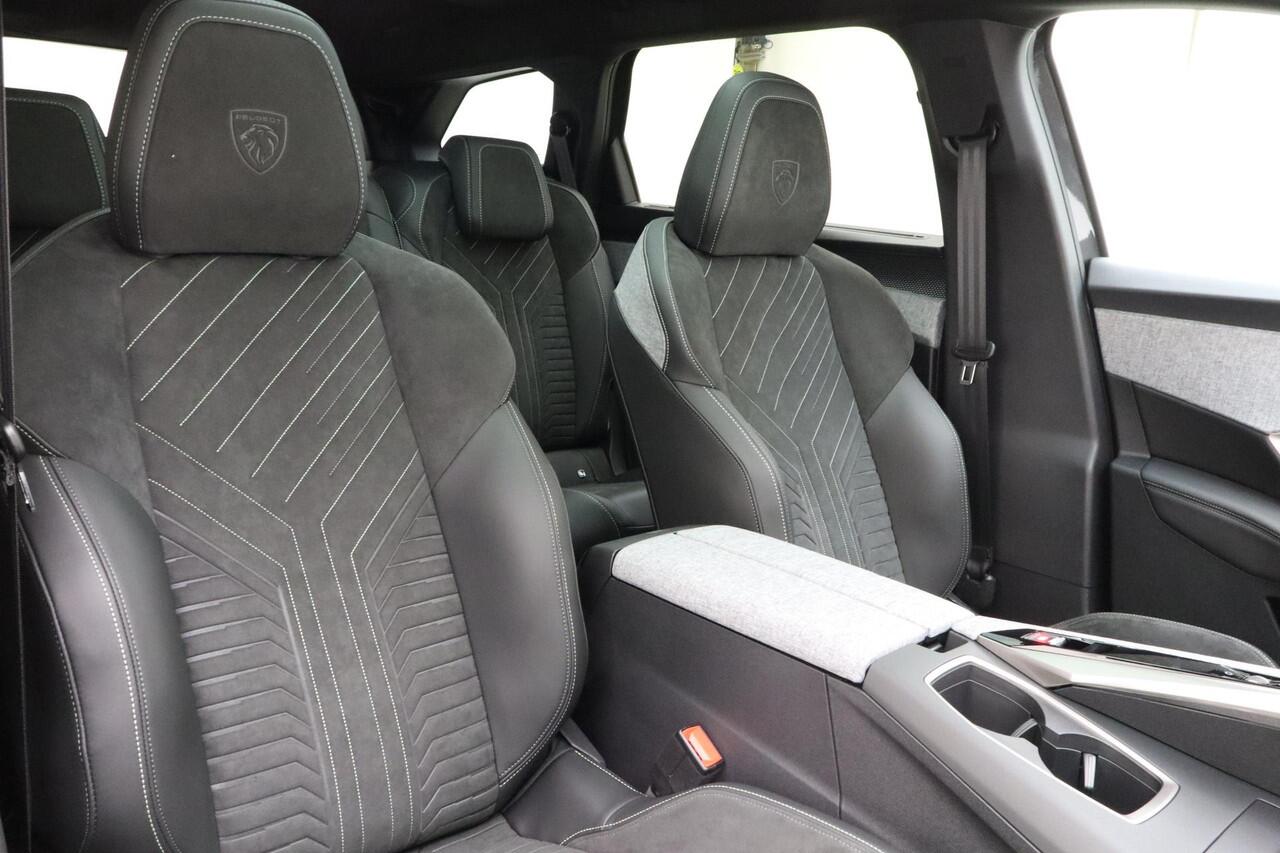 Peugeot 5008 1.2 Hybrid GT 145 PK | 6-Traps Automaat | Panoramisch schuifdak Pack | Mistral Executive Interior (GT) | 360 vision & Drive Assist Plus Pack (GT) | VOL Opties | Nieuw uit voorraad leverbaar