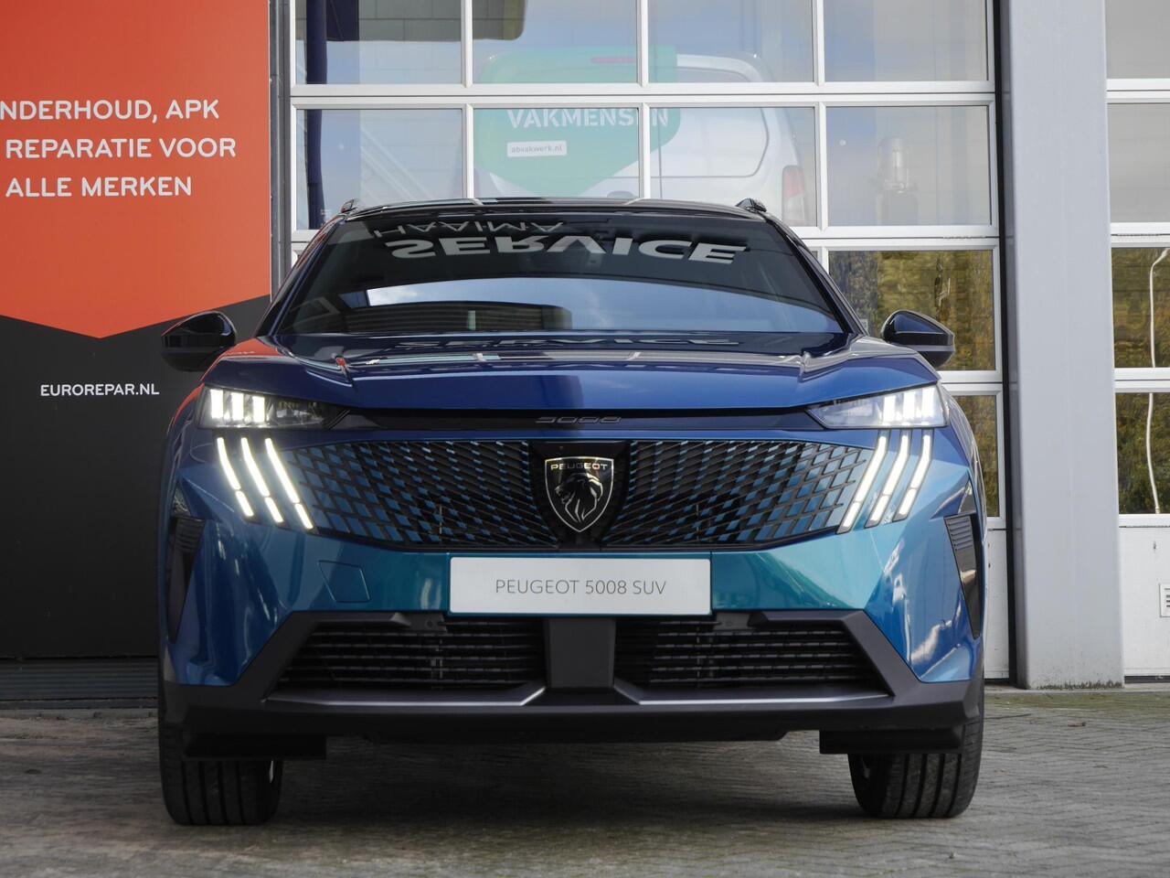 Peugeot 5008 1.2 Hybrid 136 GT | Nieuwe auto | Panorama dak | Alcantara bekleding | Camera rondom | Stoelverwarming voor en achter | Elektrisch verstelbare voorstoelen | Dodehoek detectie