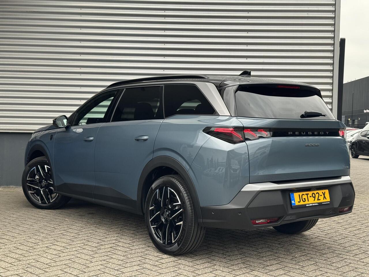 Peugeot 5008 GT 1.2 Hybrid 145pk