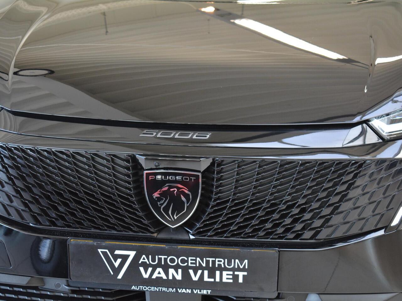 Peugeot 5008 1.2 Hybrid 145 Allure
