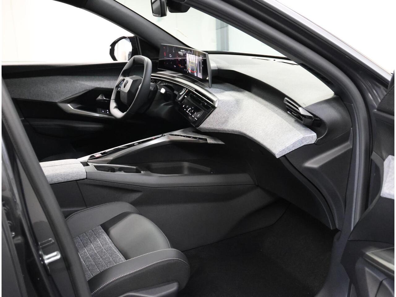 Peugeot 5008 1.2 Hybrid 145PK Allure | 360 Camera | Adaptive CruiseControl | Navigatie | ClimateControl | AppleCarPlay/AndroidAuto |