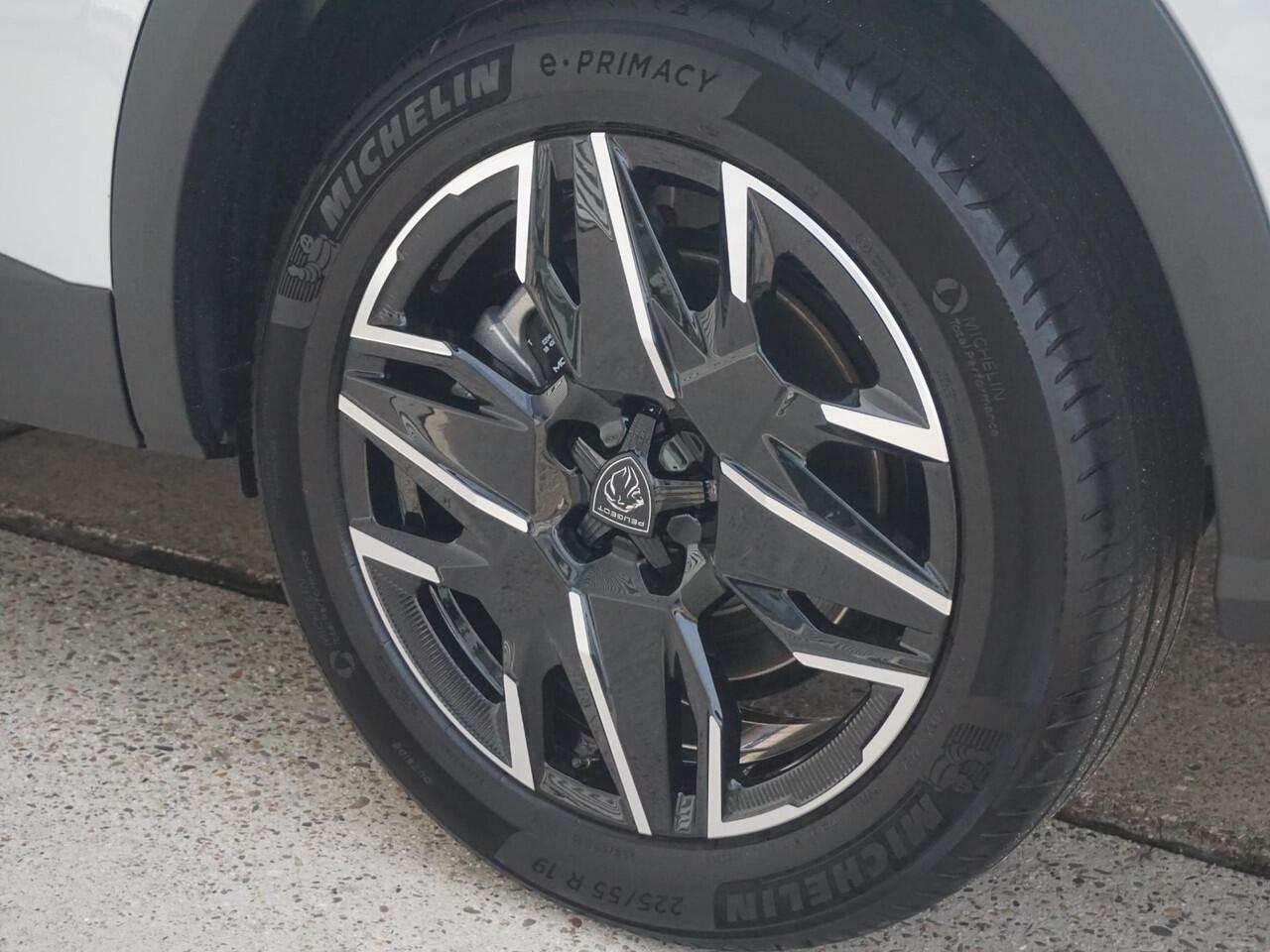 Peugeot 5008 1.2 Hybrid 136 Allure 7 Persoons