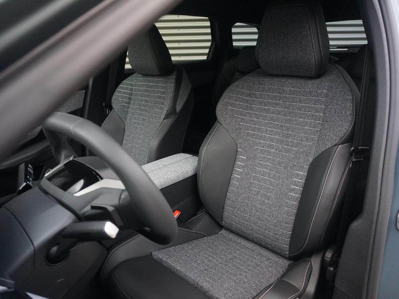 Peugeot 5008 1.2 Hybrid 145 Allure