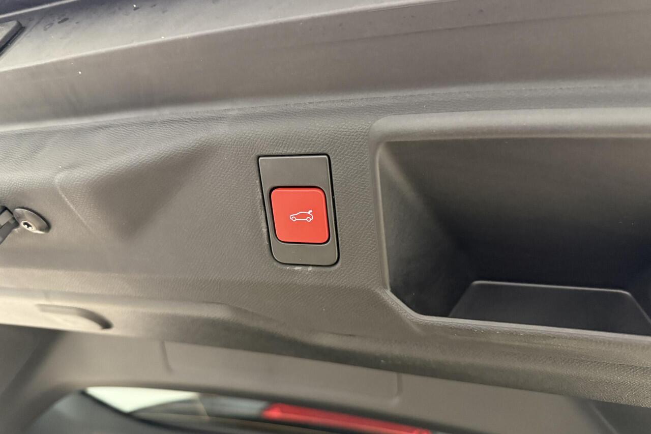 Peugeot 5008 1.2 Hybrid GT 145 PK | 6-Traps Automaat | Panoramisch schuifdak Pack | Mistral Executive Interior (GT) | 360 vision & Drive Assist Plus Pack (GT) | VOL Opties | Nieuw uit voorraad leverbaar