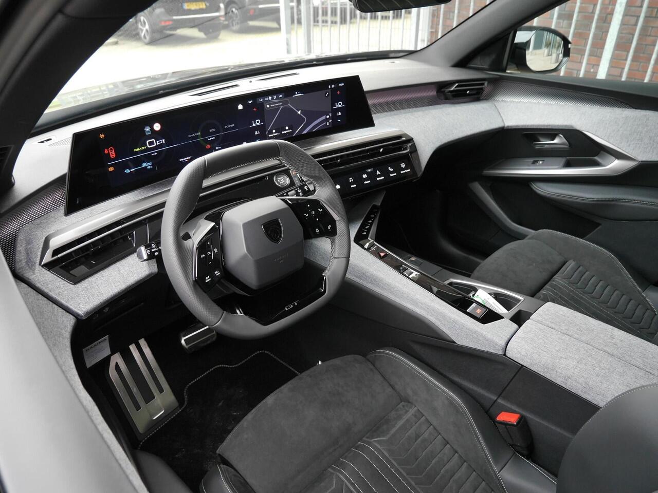 Peugeot 5008 e-5008 GT Avantage 73 kWh | Demo | Rondom camera | Adaptive cruise control | Lichtmetalen velgen | Alcantara bekleding | 7 zits | Led | Keyless entry en start