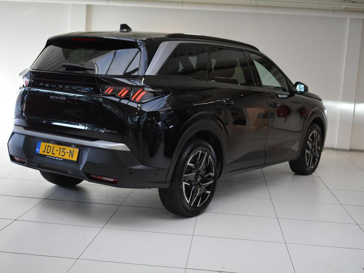 Peugeot 5008 1.2 Hybrid 145 Allure