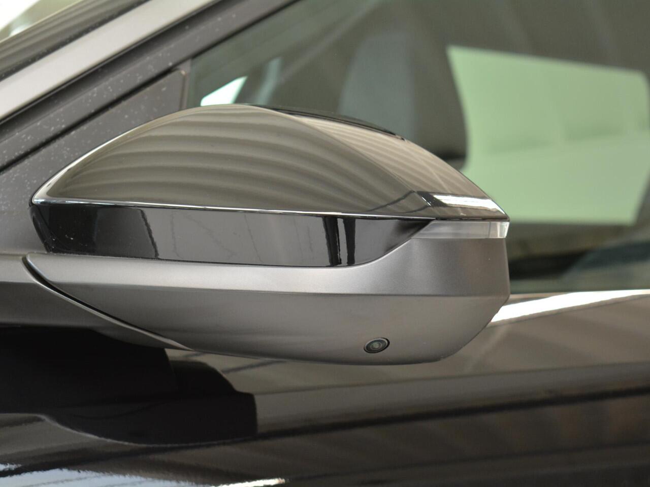 Peugeot 5008 1.2 Hybrid 145 Allure