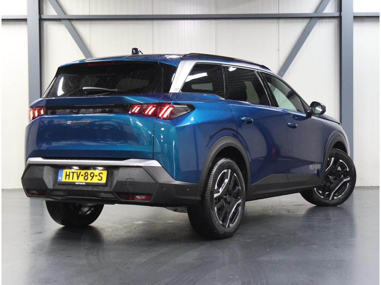 Peugeot 5008 e-5008 Allure Avantage 73 kWh 210PK | 1ste eigenaar | AUTOMAAT | AppleCarPlay/AndroidAuto | Adaptive Cruise Control | Camera | Sfeerverlichting | Virt.Cockpit | Keyless | Isofix | Privacy Glass | Parkeersensoren |