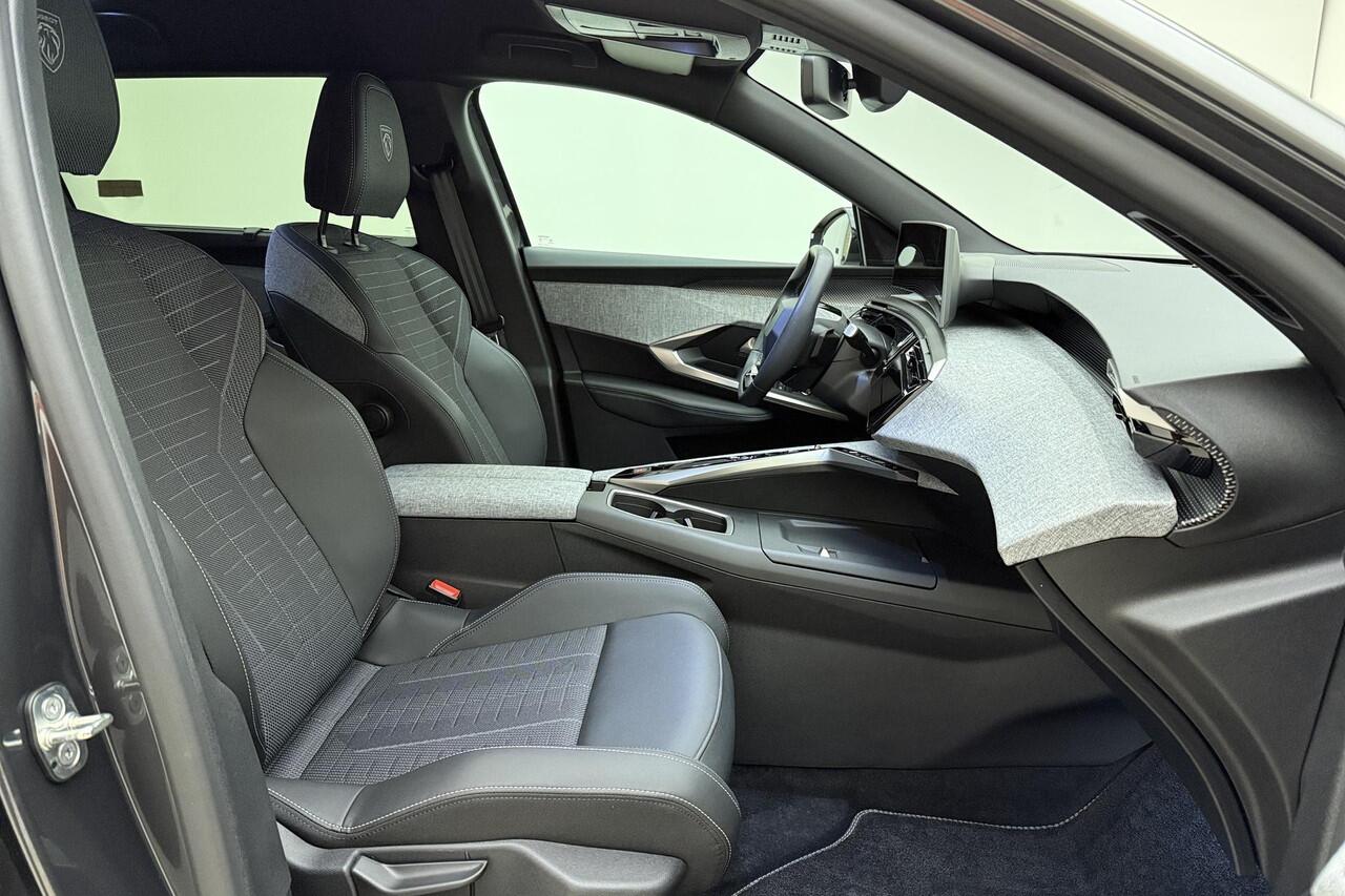 Peugeot 5008 1.2 Hybrid 145 GT | 7 Persoons | Adaptieve Cruise Control | Elektr. achterklep | Stoel- & stuurverwarming | Achteruitrijcamera | Navigatie