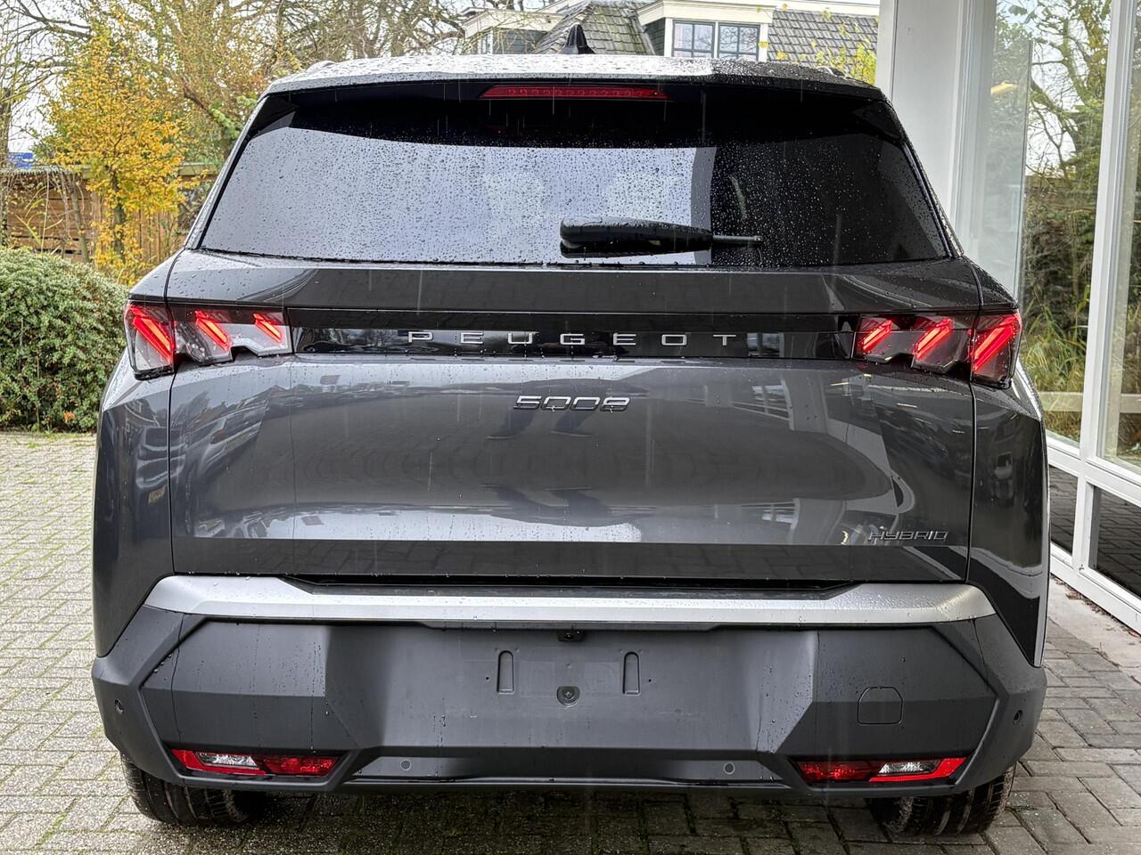 Peugeot 5008 1.2 Hybrid 145 GT | Elektr. achterklep | Stoel- & stuurverwarming | 7 Persoons | Adaptieve Cruise Control | Navigatie | Achteruitrijcamera