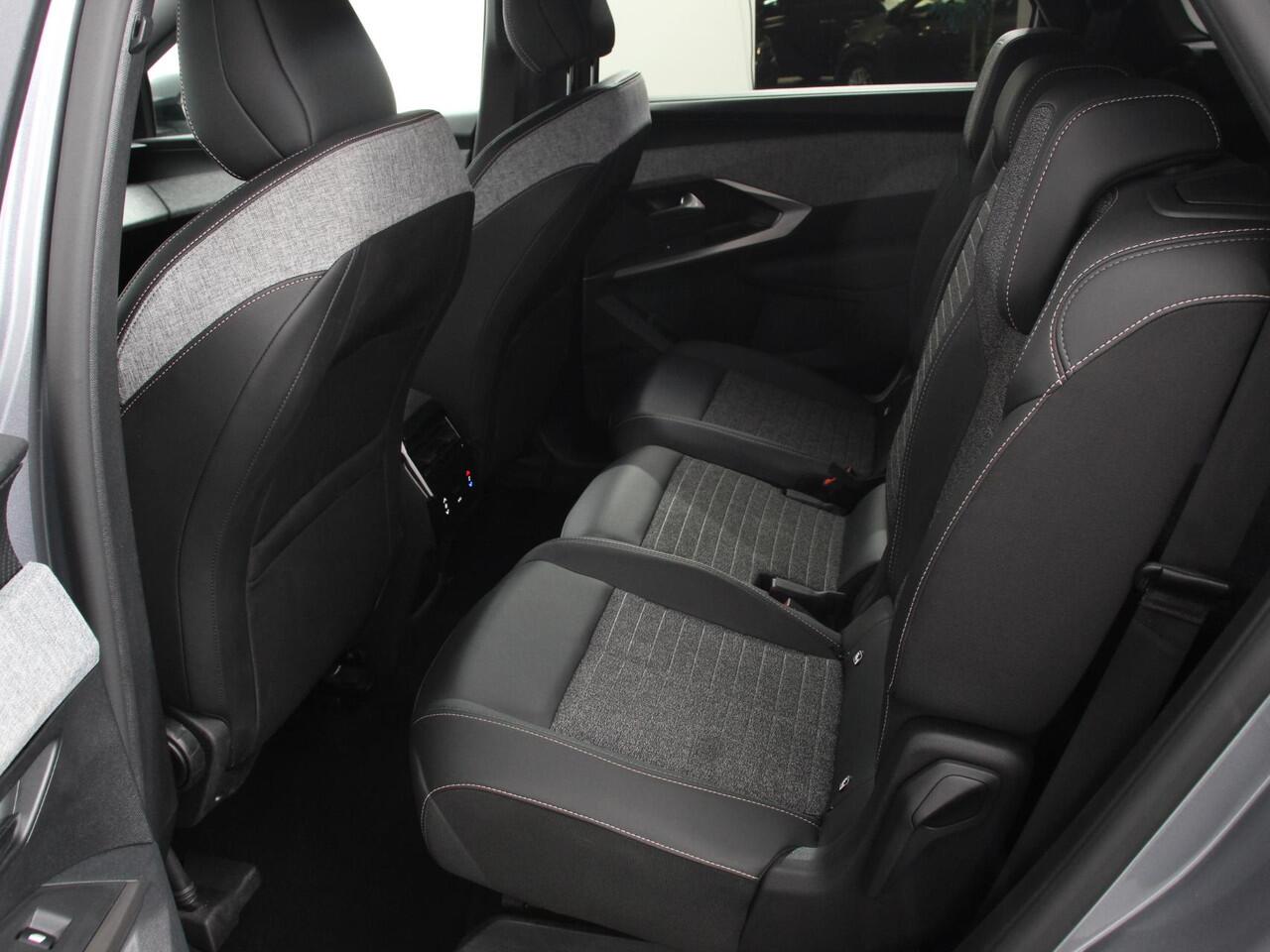 Peugeot 5008 1.2 Hybrid 145pk Automaat Allure 7p | Navigatie | Apple Carplay/Android Auto | Camera | Climate control | Dab | Led | Keyless start | Lichtmetalen Velgen | Parkeer sensoren