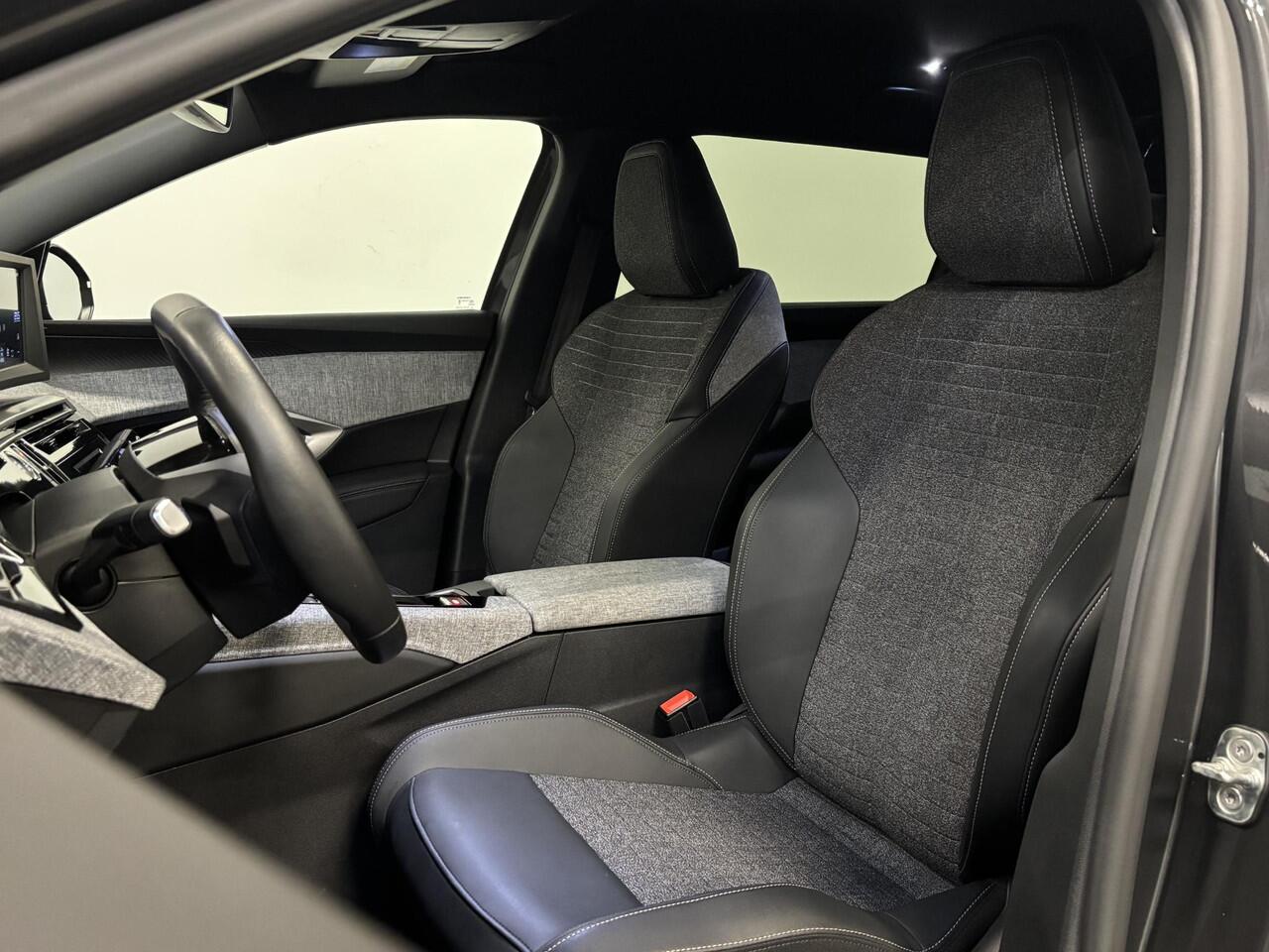 Peugeot 5008 1.2 Hybrid 136pk Allure Automaat Navigatie Cruise control Climate control LED Parkeersensoren Camera Apple Carplay/ Android Auto Radio