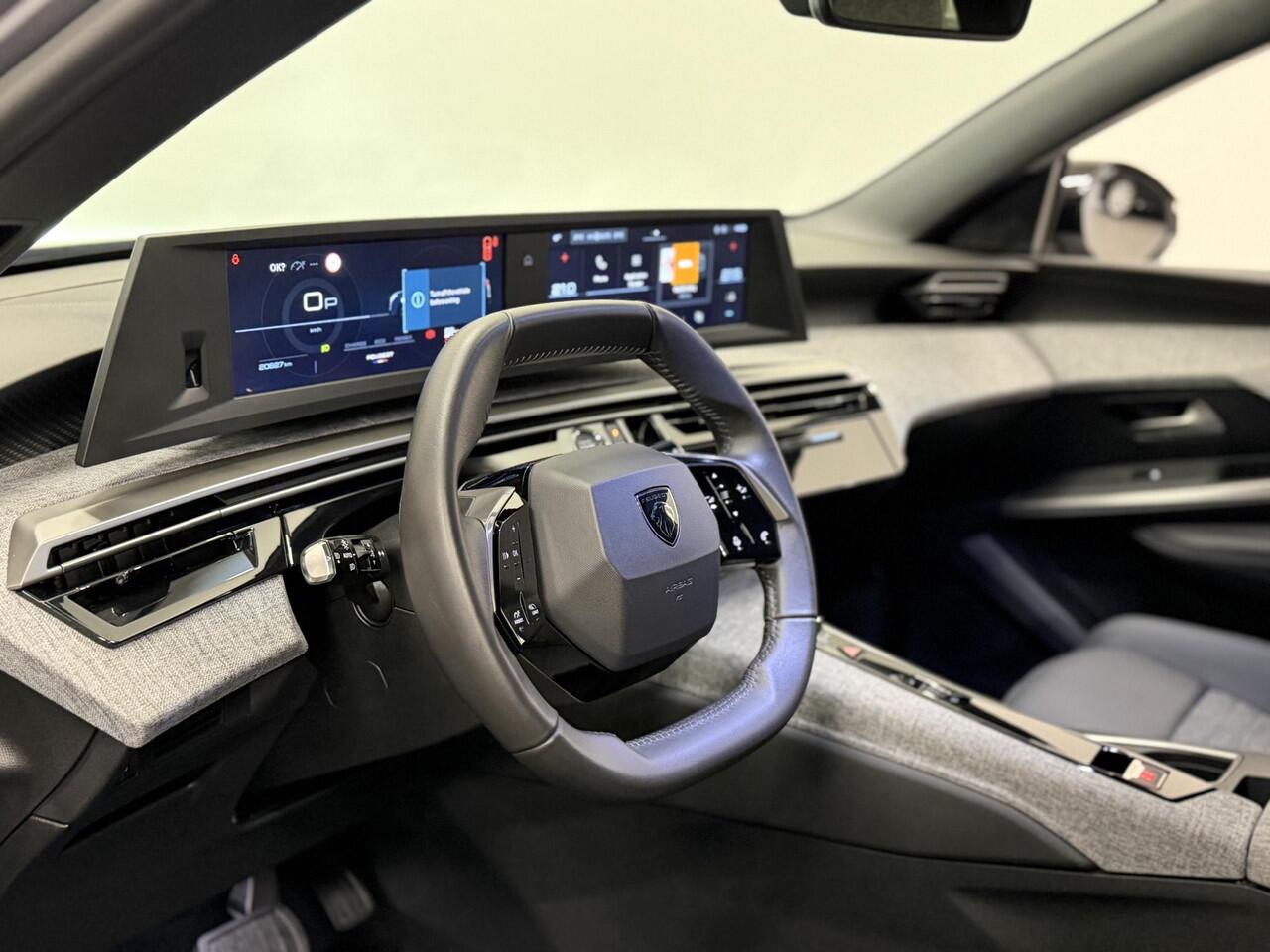 Peugeot 5008 1.2 Hybrid 136pk Allure Automaat | Navigatie | Cruise control | Climate control | LED | Parkeersensoren | Camera | Apple Carplay/ Android Auto | Radio