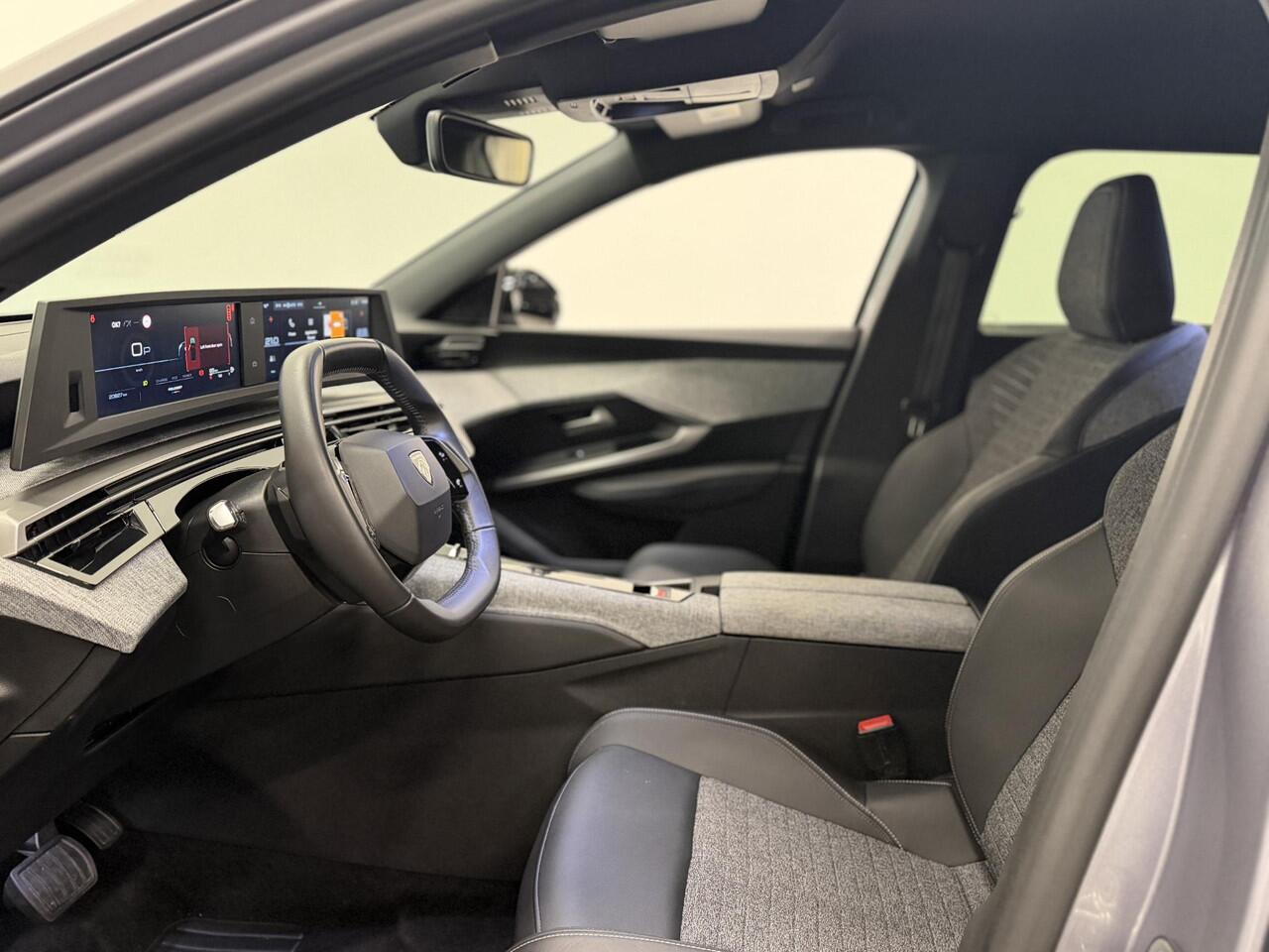 Peugeot 5008 1.2 Hybrid 136pk Allure Automaat | Navigatie | Cruise control | Climate control | LED | Parkeersensoren | Camera | Apple Carplay/ Android Auto | Radio