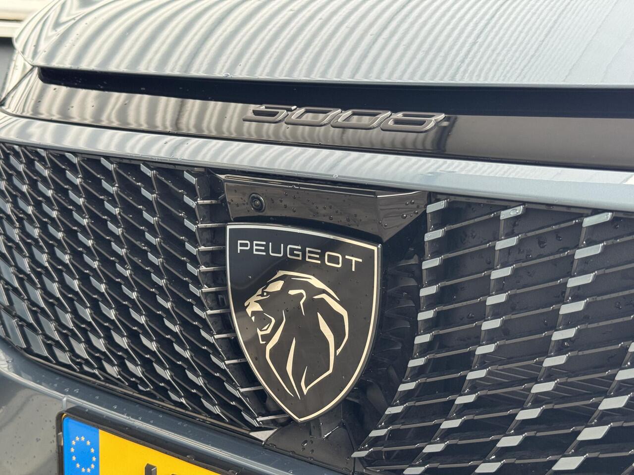 Peugeot 5008 Allure 1.6 HYbrid PHEV 225pk e-DCS7 | PANORAMIC NAVIGATION | 7-ZITS | STOEL- EN STUURVERW. | KEYLESS | ISOFIX | ADAPTIVE CRUISE |