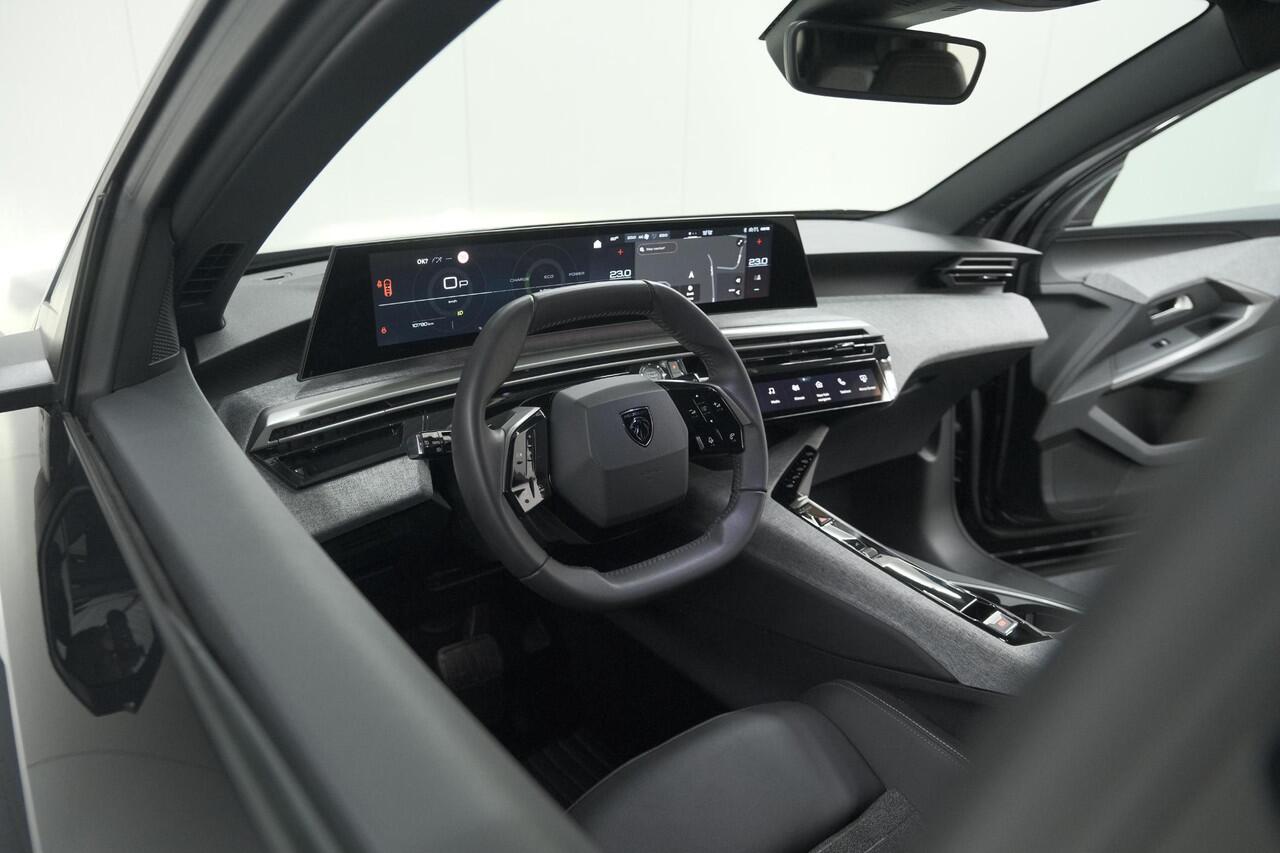 Peugeot 5008 1.2 Hybrid 136 Allure | 7 Zitplaatsen | Camera | Stoelverwarming | Navigatie