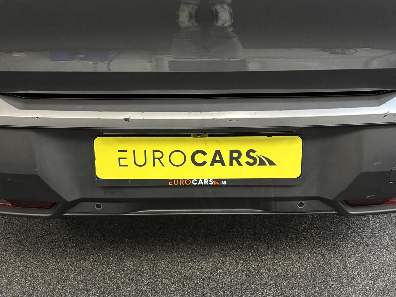 Peugeot 5008 1.2 Hybrid 136 pk Allure Automaat Navigatie Cruise control Climate control LED Camera Apple Carplay/ Android Auto