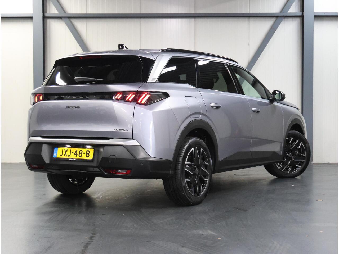 Peugeot 5008 1.2 Hybrid 145PK Allure | 1ste eigenaar | Camera | AppleCarPlay/AndroidAuto | Cruise Control | Climate Control | Camera | 7 PERSOONS! | Navigatie | Isofix | Parkeersensoren | FULL LED | Privacy Glass |