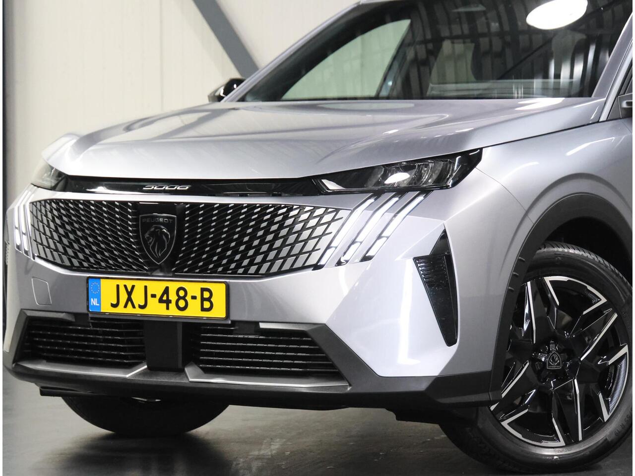 Peugeot 5008 1.2 Hybrid 145PK Allure | 1ste eigenaar | Camera | AppleCarPlay/AndroidAuto | Cruise Control | Climate Control | Camera | 7 PERSOONS! | Navigatie | Isofix | Parkeersensoren | FULL LED | Privacy Glass |