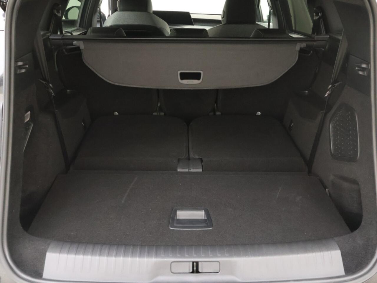 Peugeot 5008 Hybrid 145PK GT Automaat 7-Persoons Navigatie Carplay Winterpack