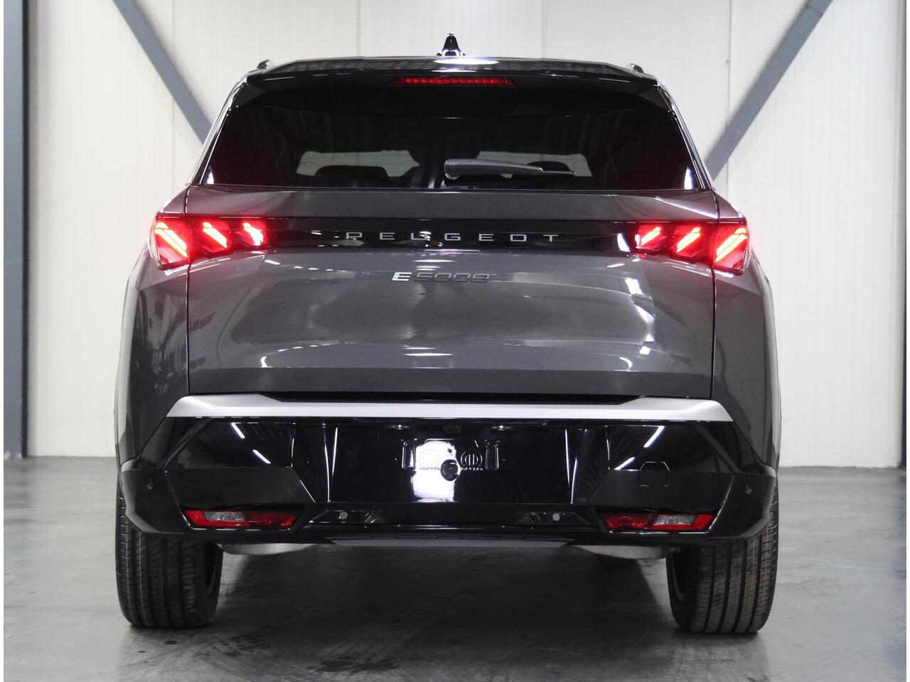 Peugeot 5008 e-5008 GT Exclusive 73 kWh | Lederen interieur | Warmtepomp | Geventileerde voorstoelen