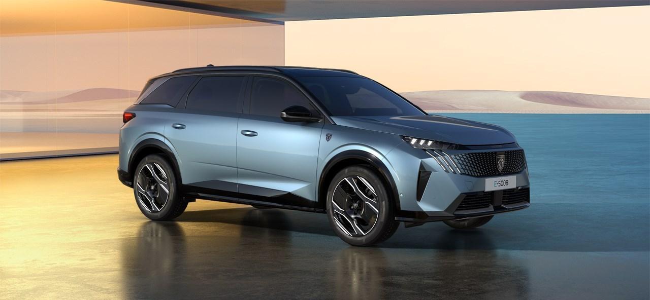Peugeot 5008 e-5008 GT Exclusive 73 kWh | NIEUW | Uit voorraad leverbaar! | Stoelverkoeling | Panorama Dak | Nappa Leder | Camera Rondom | Stoelverwarming Voor & Achter | Elektrisch Verstelbare Voorstoelen | Dodehoek Detectie | Elektrische Kofferklep