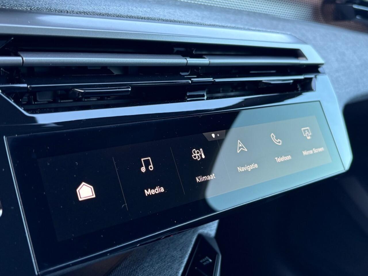 Peugeot 5008 1.2 HYBRID 145PK AUT. GT 7-PRS LED NAVI CAMERA CARPLAY WINTER-PAKKET
