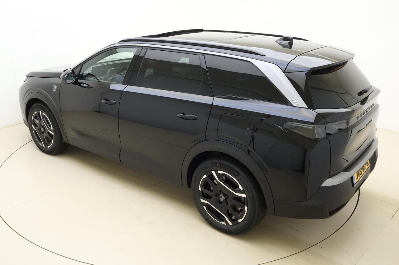 Peugeot 5008 1.6 Plug-in Hybrid 195 GT Exclusive 7-Zits l Alcantara Interieur l Elektrische Verstelbare stoelen l Verwarmde stoelen Voor + Achter l Schuif-Kantel Dak l 360 Camera l Matrix-LED l Elektrische Kofferbak l TomTom Navigatie l Wireless Apple Carplay & Androi