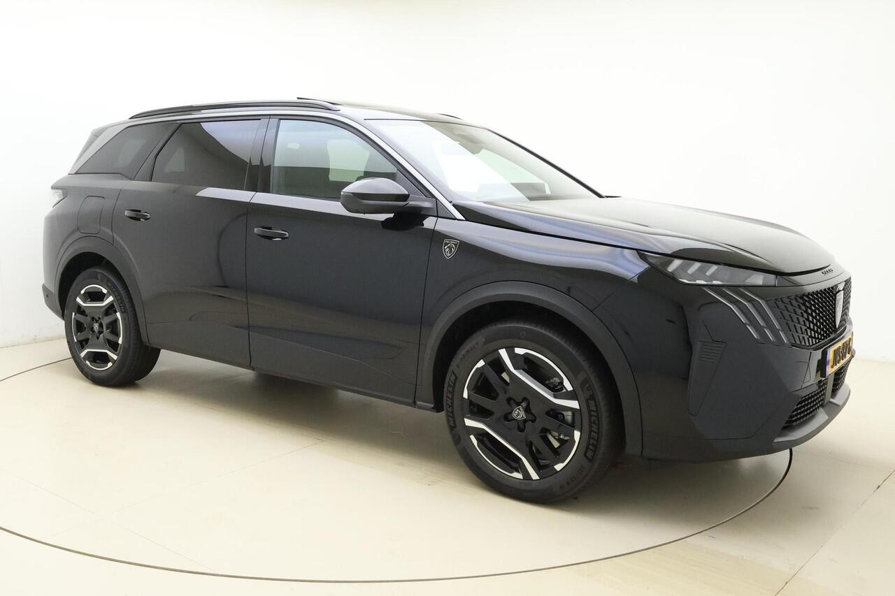Peugeot 5008 1.6 Plug-in Hybrid 195 GT Exclusive 7-Zits l Alcantara Interieur l Elektrische Verstelbare stoelen l Verwarmde stoelen Voor + Achter l Schuif-Kantel Dak l 360 Camera l Matrix-LED l Elektrische Kofferbak l TomTom Navigatie l Wireless Apple Carplay & Androi