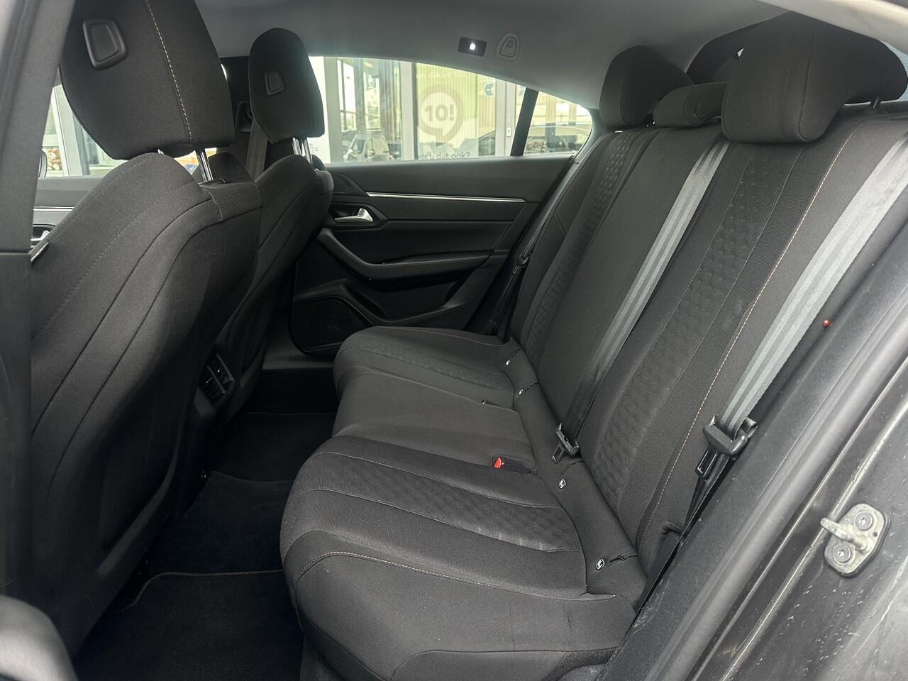 Peugeot 508 1.6 PureTech 180pk Blue Lease Active | Trekhaak | Adaptive Cruise Control | Climate Control | Navigatie | Parkeercamera/-sensoren | Apple Carplay/Android Auto | Keyless Start | Lichtmetalen velgen |