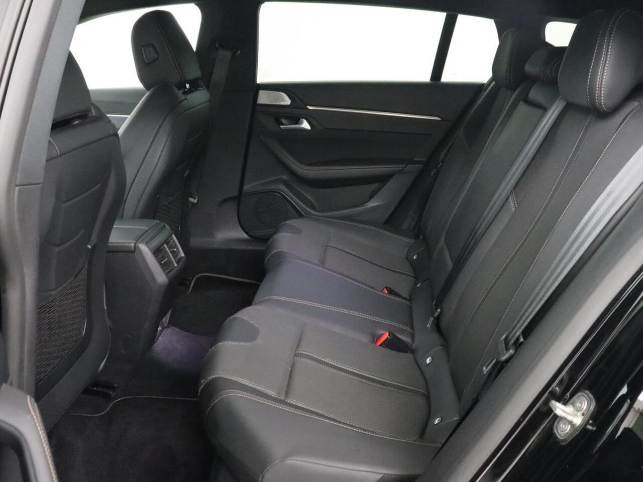 Peugeot 508 1.6 HYbrid GT Line | Trekhaak | Adaptive cruise | FOCAL Sound | Camera | Carplay | Half leder | Keyless | Full LED | Navigatie | Parkeerhulp | Climate control | PHEV | Plug In