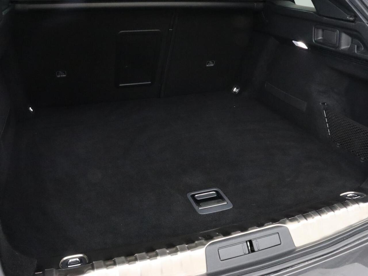 Peugeot 508 1.6 HYbrid Allure | Trekhaak | Adaptive cruise | Half leder | Camera | Carplay | Navigatie | Sfeerverlichting | Full LED | Climate control | PHEV | Plug In