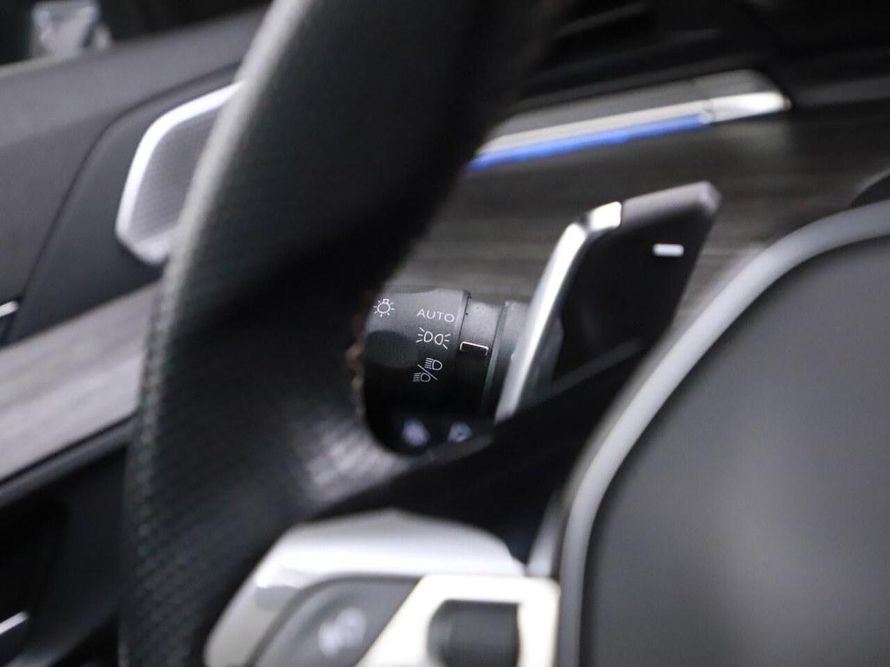 Peugeot 508 SW 1.6 HYbrid GT 225pk Automaat Panormadak Winterbandenset, Dakdragers, Alcantara bekleding