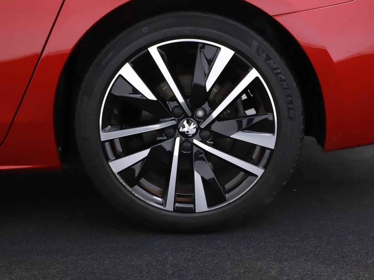 Peugeot 508 SW 1.6 HYbrid GT 225pk Automaat Panormadak Winterbandenset, Dakdragers, Alcantara bekleding