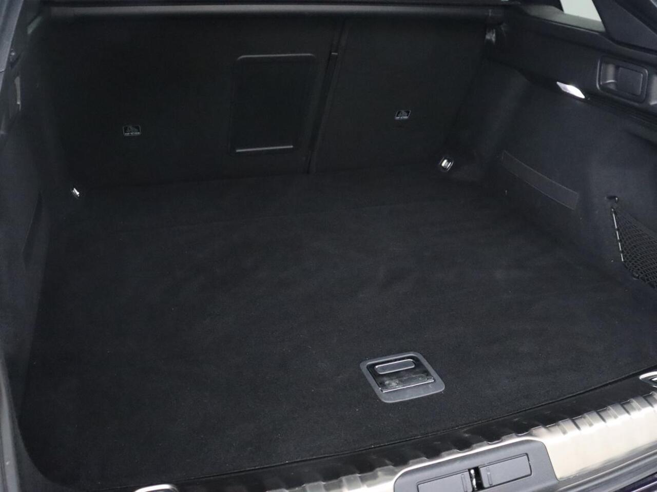 Peugeot 508 1.6 HYbrid 225 Allure | Stoelverwarming | Trekhaak | Adaptive cruise | Camera | Carplay | Half leder | Keyless | Full LED | Climate control | Sfeerverlichting | PHEV | Plug In