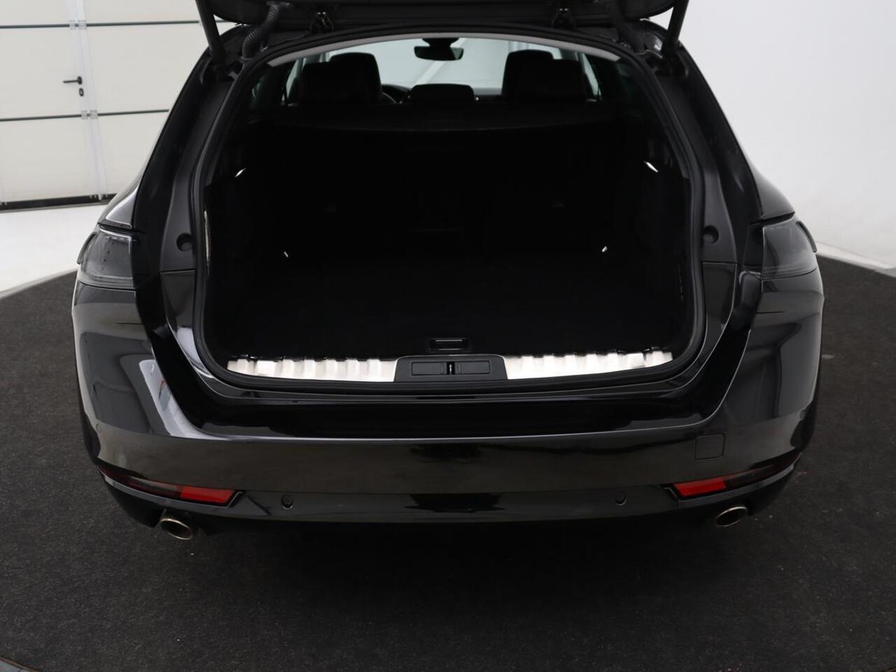 Peugeot 508 1.6 HYbrid Allure | Adaptive cruise | Half leder | Stoelverwarming | Camera | Carplay | Full LED | Navigatie | Climate control | Parkeerhulp | PHEV | Plug In