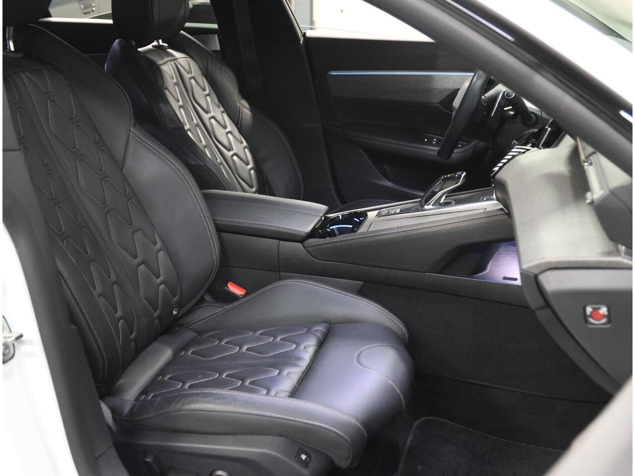 Peugeot 508 1.6 225PK Plug In HYbrid GT Pack Business | 1ste eigenaar | AUTOMAAT | AppleCarPlay/AndroidAuto | Adaptive Cruise Control | Stoelverwarming | Camera | NAPPA LEER | Massagestoelen | Keyless | Isofix | Privacy Glass | Parkeersensoren | Electrische achterkle