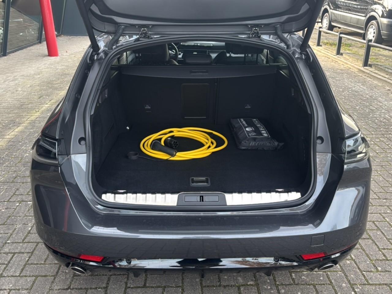 Peugeot 508 SW 1.6 HYbrid 225 Allure 5200KM!!!