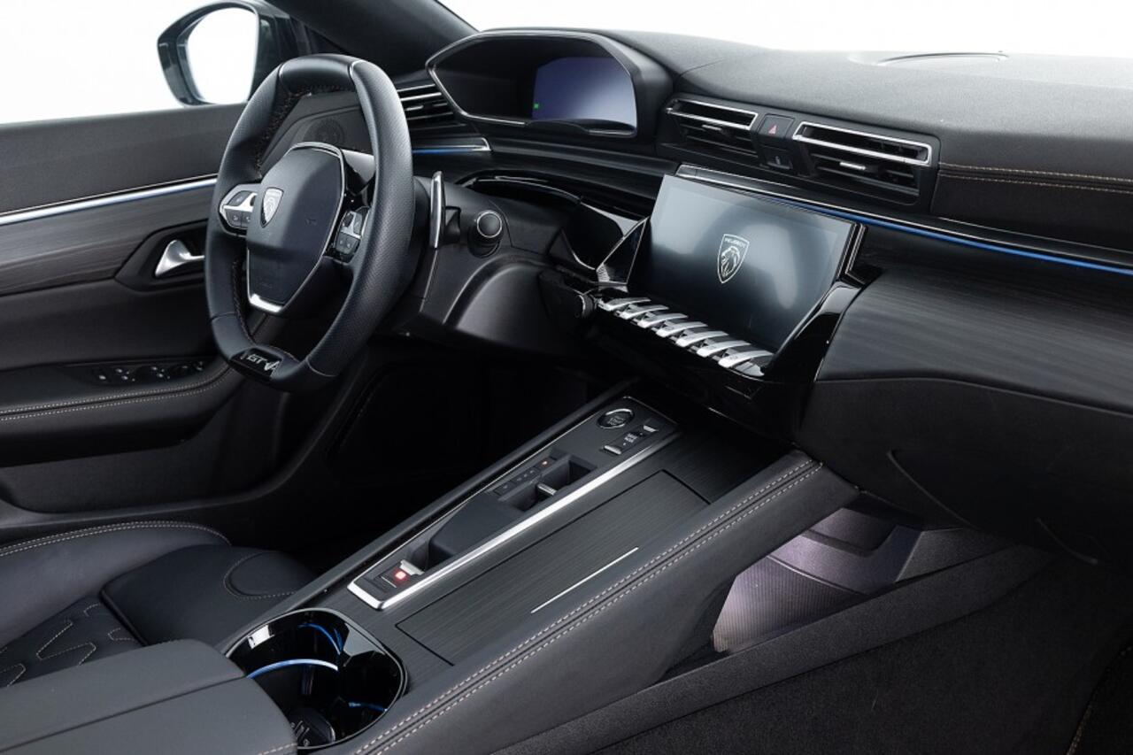 Peugeot 508 Plug-in HYbrid 225PK e-EAT8 GT | LEDER | EL. STOELEN | CAMERA