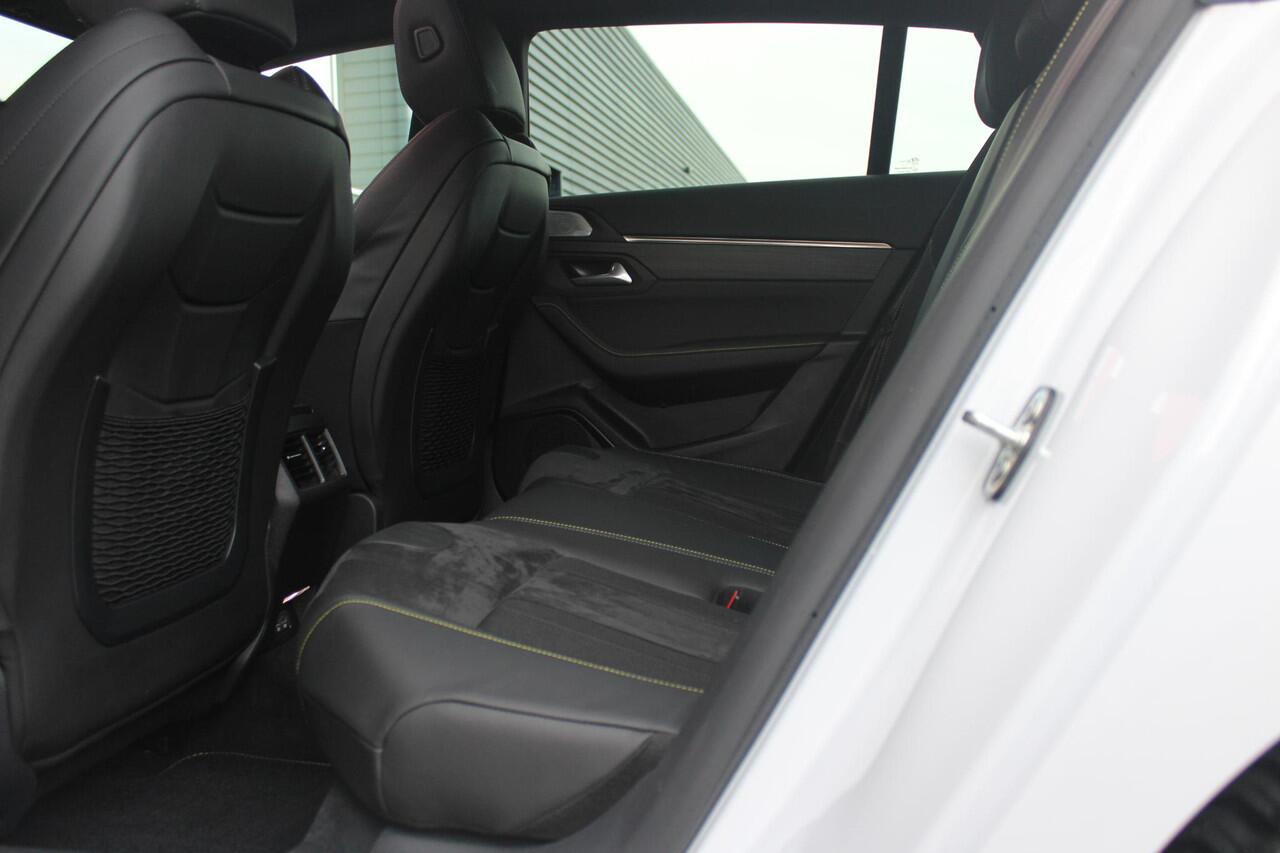 Peugeot 508 SW PSE 1.6 HYbrid 360PK AWD | PANORAMISCH SCHUIF/KANTELDAK | FOCAL® PREMIUM AUDIOSYSTEEMPEUGEOT MET 10 SPEAKERS | MATRIX KOPLAMPEN | BLAUWE LED-SFEERVERLICHTING |360 HD PARKEERCAMERA'S | VERWARMDE VOORRUITRAND | DRAADLOOS APPLECARPLAY/ANDROID AUTO | NAVIG