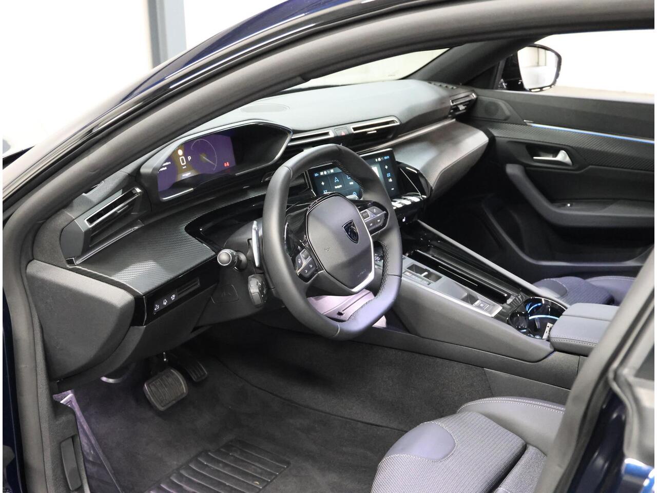 Peugeot 508 SW 1.2 130PK Allure | Keyless | Camera | AppleCarPlay/AndroidAuto | Verwarmde Voorstoelen | Navigatie | ClimateControl |