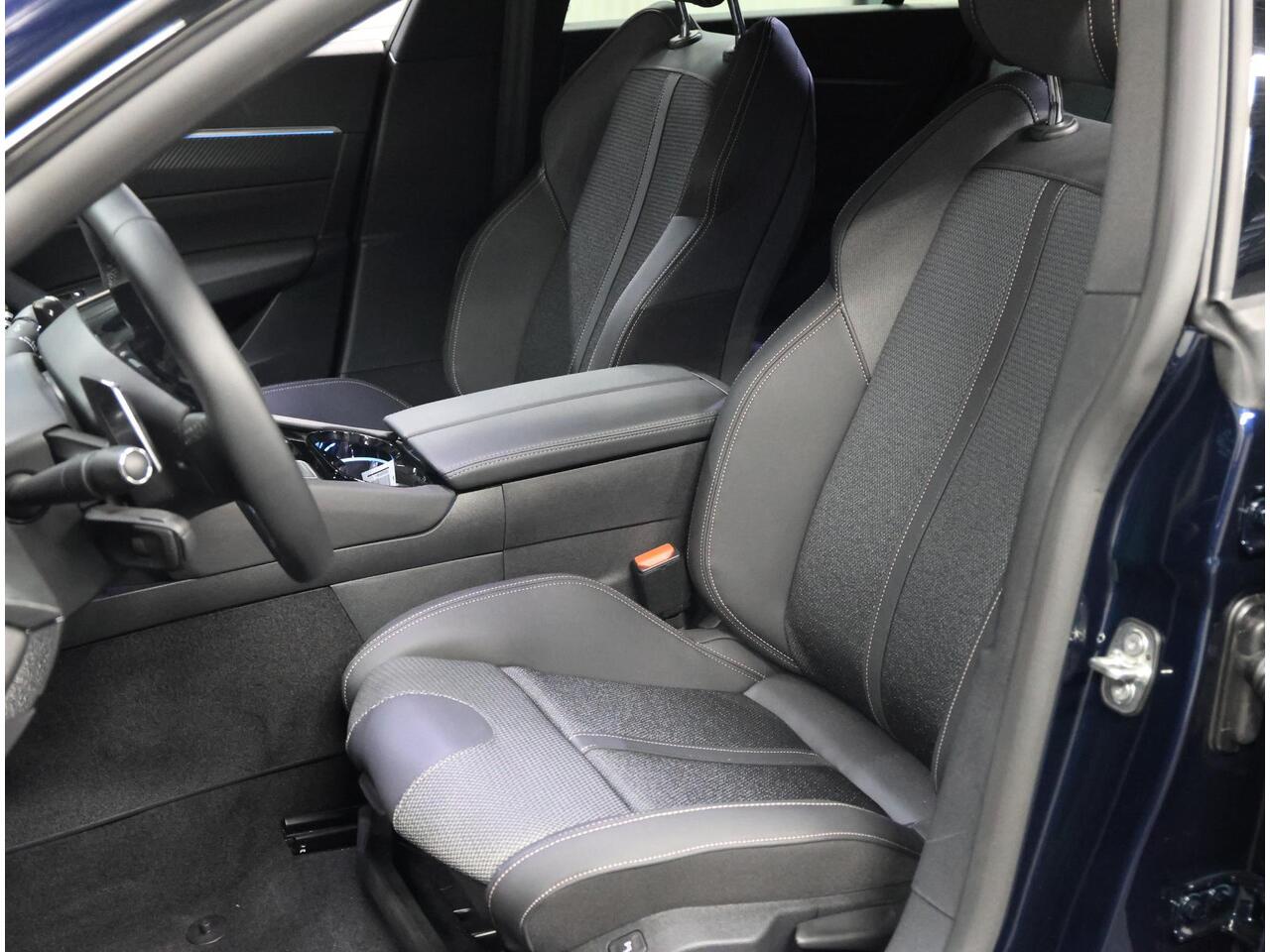 Peugeot 508 SW 1.2 130PK Allure | Keyless | Camera | AppleCarPlay/AndroidAuto | Verwarmde Voorstoelen | Navigatie | ClimateControl |