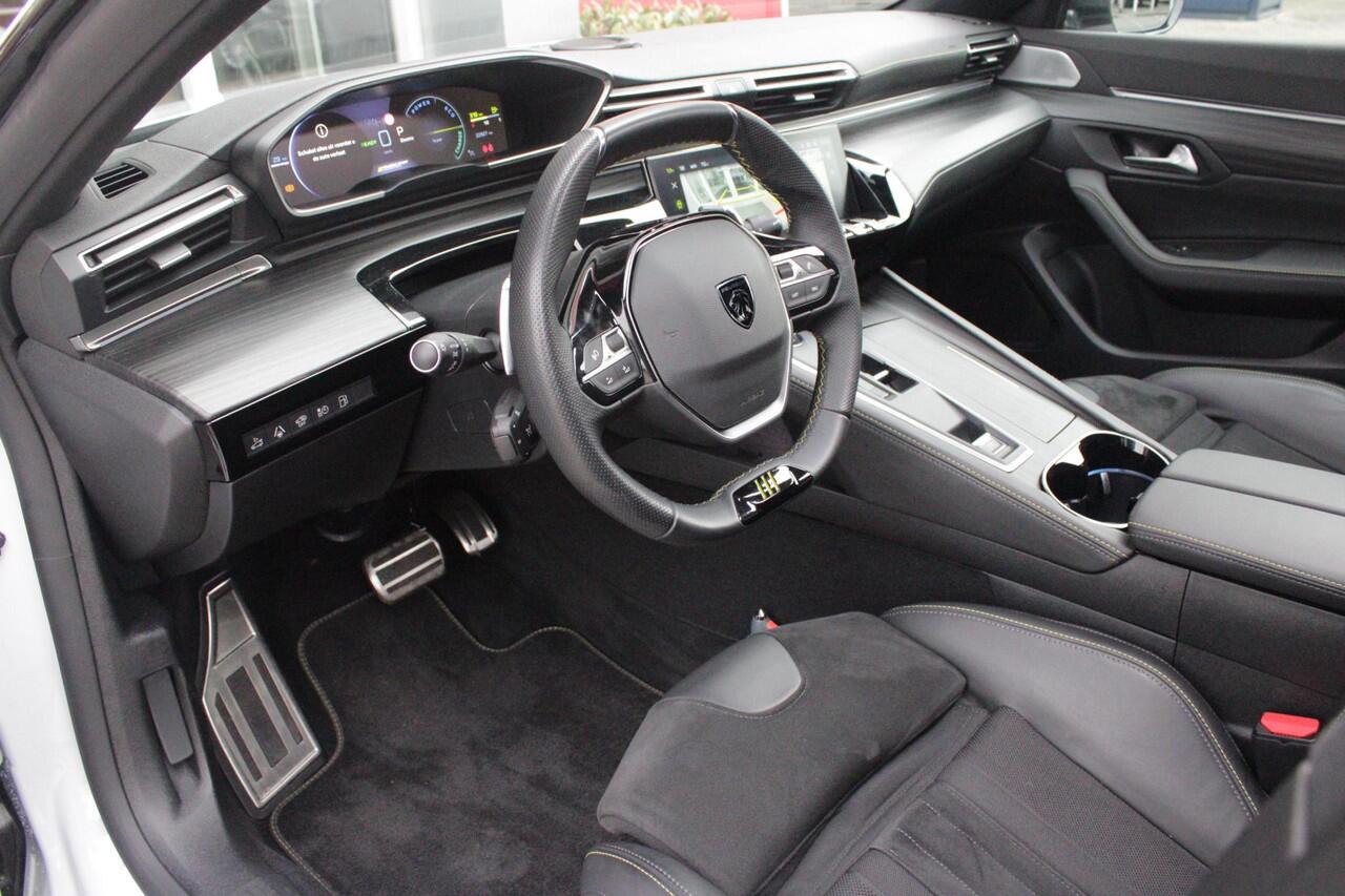 Peugeot 508 SW PSE 1.6 HYbrid 360PK AWD | PANORAMISCH SCHUIF/KANTELDAK | FOCAL® PREMIUM AUDIOSYSTEEM MET 10 SPEAKERS | MATRIX KOPLAMPEN | SFEERVERLICHTING | 360 HD PARKEERCAMERA'S | VERWARMDE VOORRUITRAND | DRAADLOOS APPLECARPLAY/ANDROID AUTO | NAVIGATIE | ADAPTIEVE 