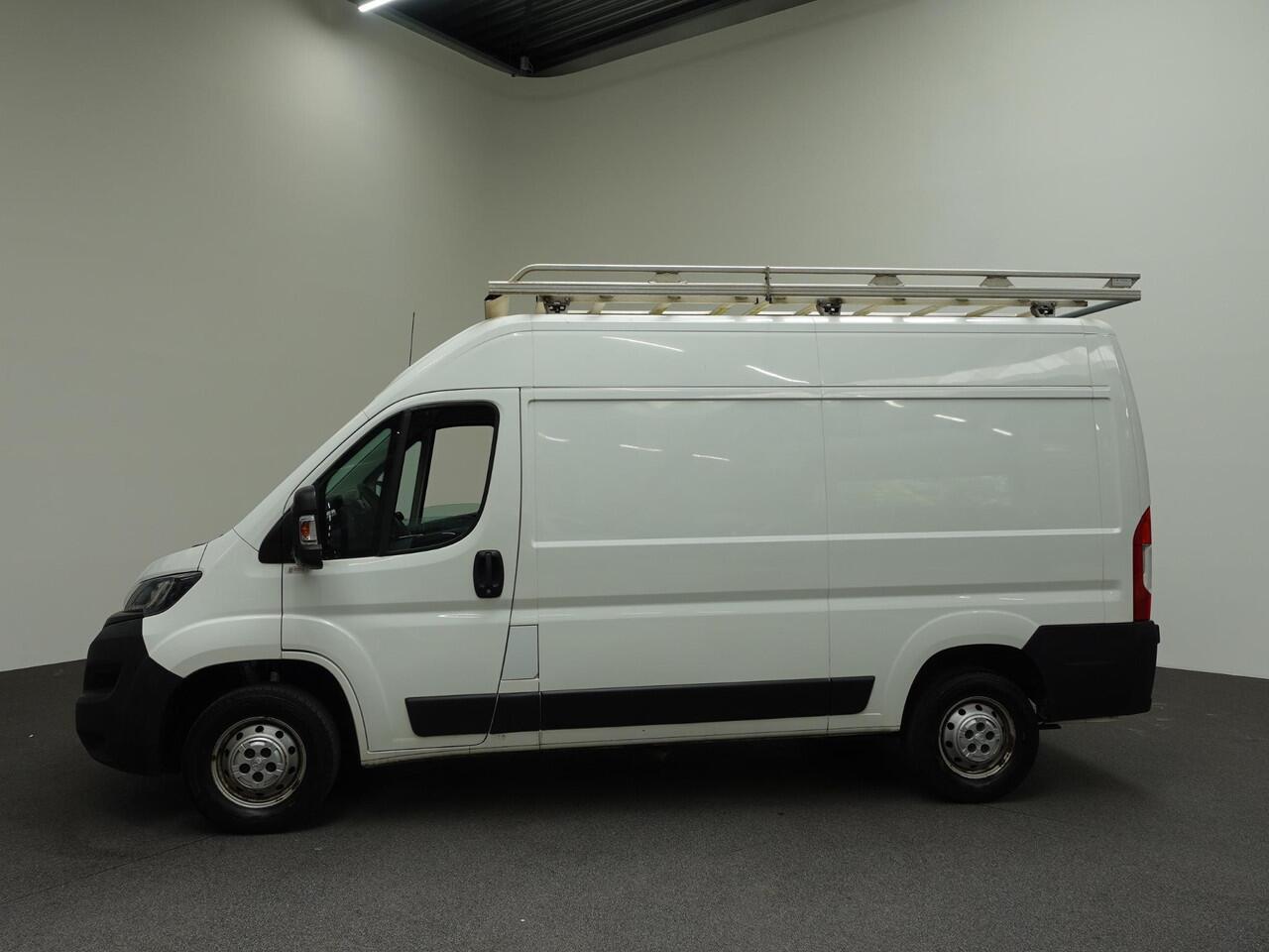 Peugeot BOXER 330 2.2 BlueHDi 120 L2H2 Pro Imperiaal Navigatiesysteem HANDEL/EXPORT