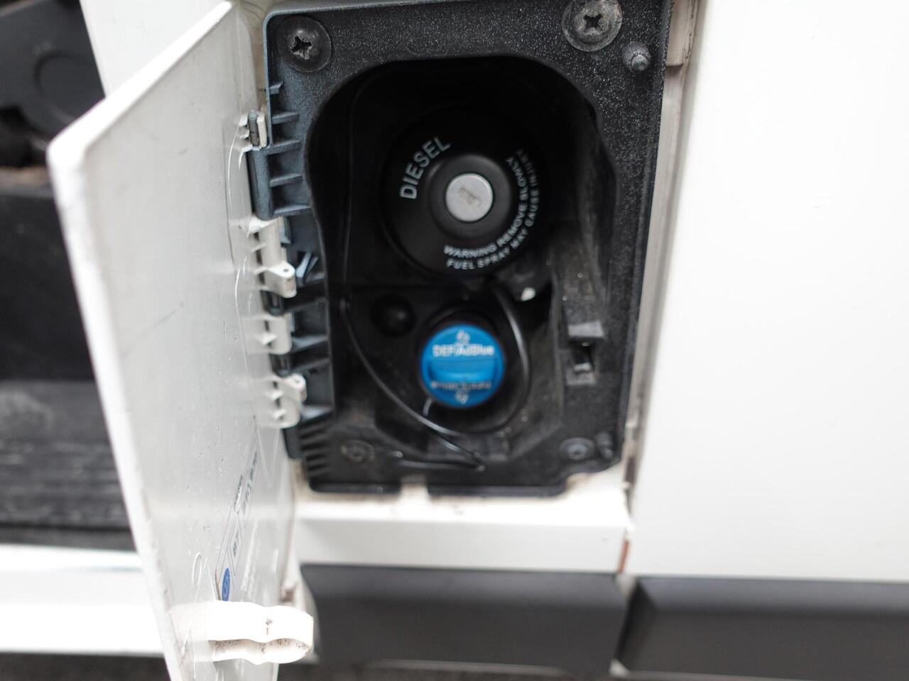 Peugeot BOXER 330 2.2 BlueHDi 120 L2H2 Pro Imperiaal Navigatiesysteem HANDEL/EXPORT